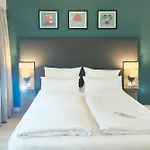 Garner Stuhr - A1 By Ihg Hotel