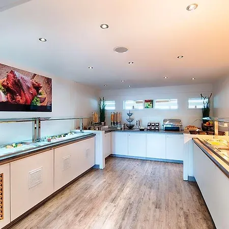 酒店 Garner Stuhr - A1 By Ihg 4*