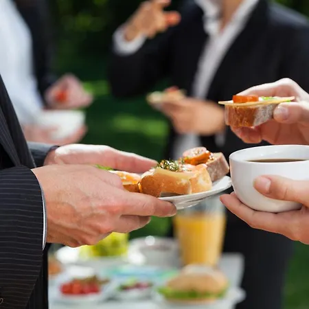 Garner Stuhr - A1 By Ihg 酒店