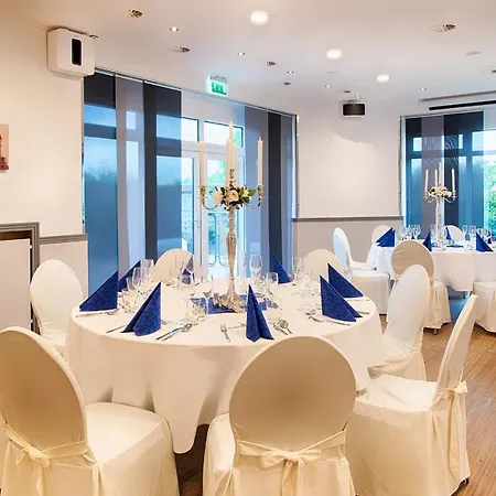 Garner Stuhr - A1 By Ihg Hotel