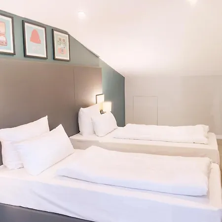 Garner Stuhr - A1 By Ihg 4* Bremen
