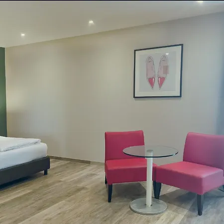 Garner Stuhr - A1 By Ihg 4* Bremen