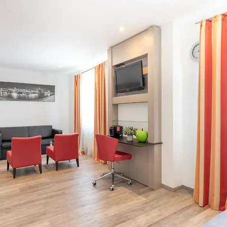 Garner Stuhr - A1 By Ihg Hotel
