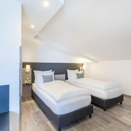 Garner Stuhr - A1 By Ihg Bremen