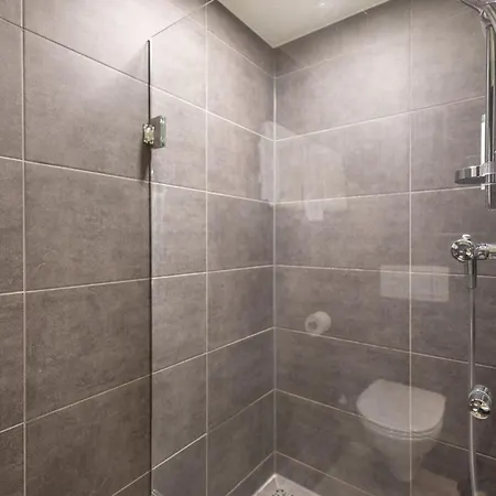 Garner Stuhr - A1 By Ihg Hotel 4*