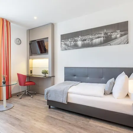 Garner Stuhr - A1 By Ihg 4*