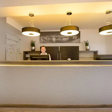 Garner Stuhr - A1 By Ihg 酒店 不莱梅