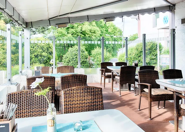 Garner Stuhr - A1 By Ihg Otel 4*