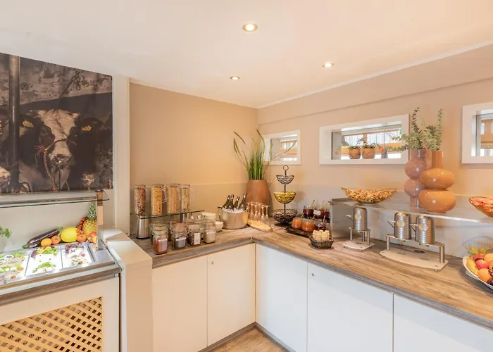 Garner Stuhr - A1 By Ihg 酒店