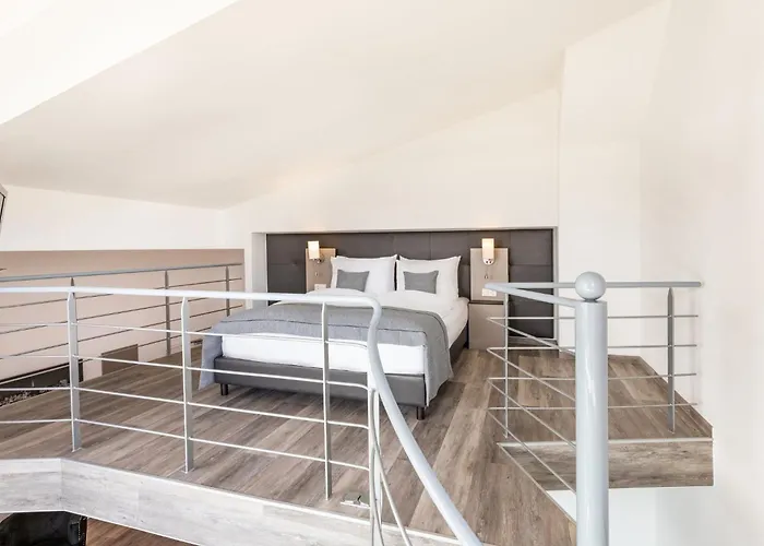 Garner Stuhr - A1 By Ihg 酒店